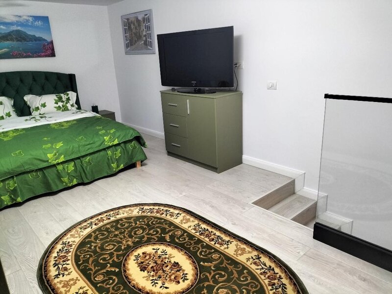 Obor, Colentina, Maior Bacila.